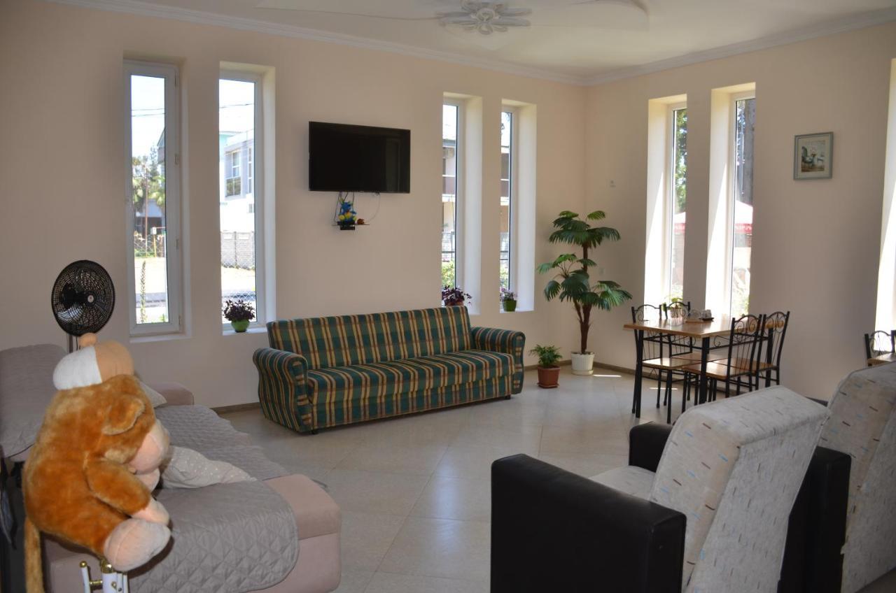 Maka Bed & Breakfast Ureki Bagian luar foto