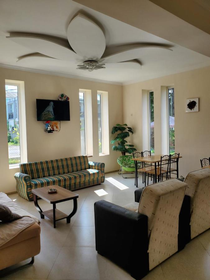 Maka Bed & Breakfast Ureki Bagian luar foto