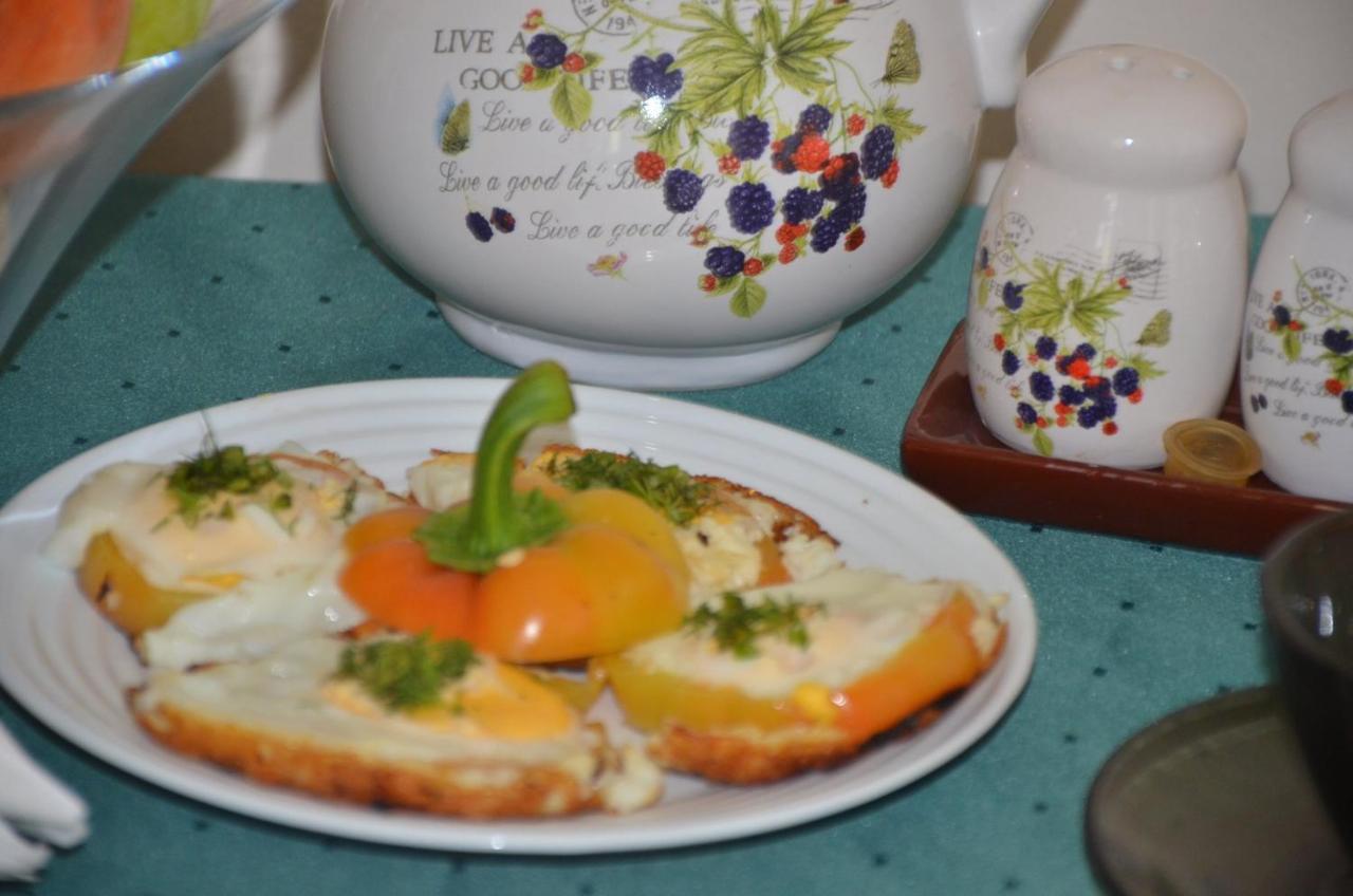 Maka Bed & Breakfast Ureki Bagian luar foto